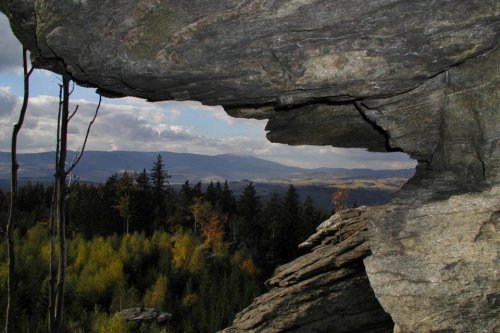 Tři kameny nad Loučnou nad Desnou patří k místům s nejkrásnějším výhledem v podhůří Jeseníků